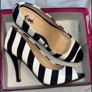 Women’s Size 8 Pumps